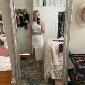 Super down, white dress!!